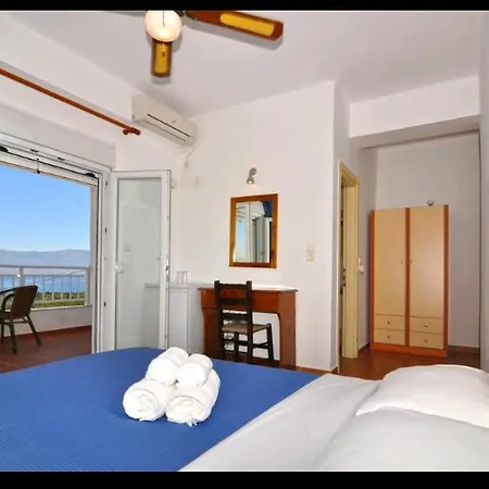 Πανσιόν Lisa's Place Ελαφόνησος