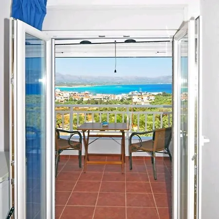 Lisa's Place 3*